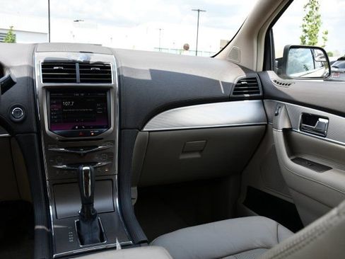 Used 2014 Lincoln MKX FWD image 21