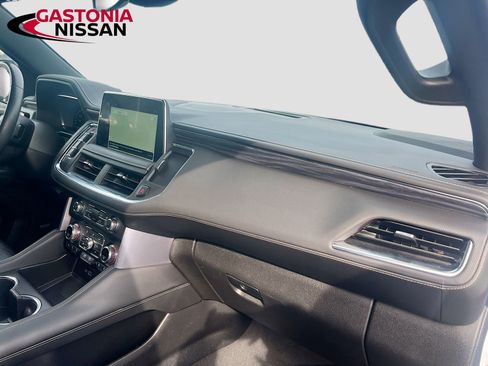 Used 2024 GMC Yukon SLT image 40