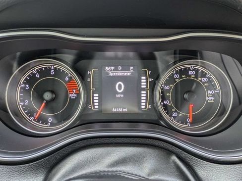 Used 2020 Jeep Cherokee Latitude Plus FWD image 27