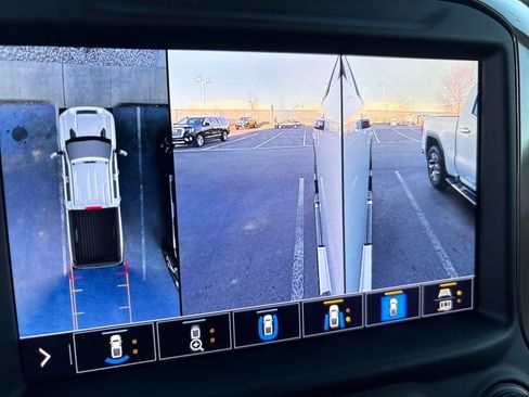 Certified 2023 Chevrolet Silverado 2500 High Country w/ Technology Package image 36