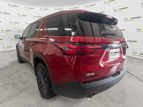 Used 2023 Chevrolet Traverse RS FWD image 3