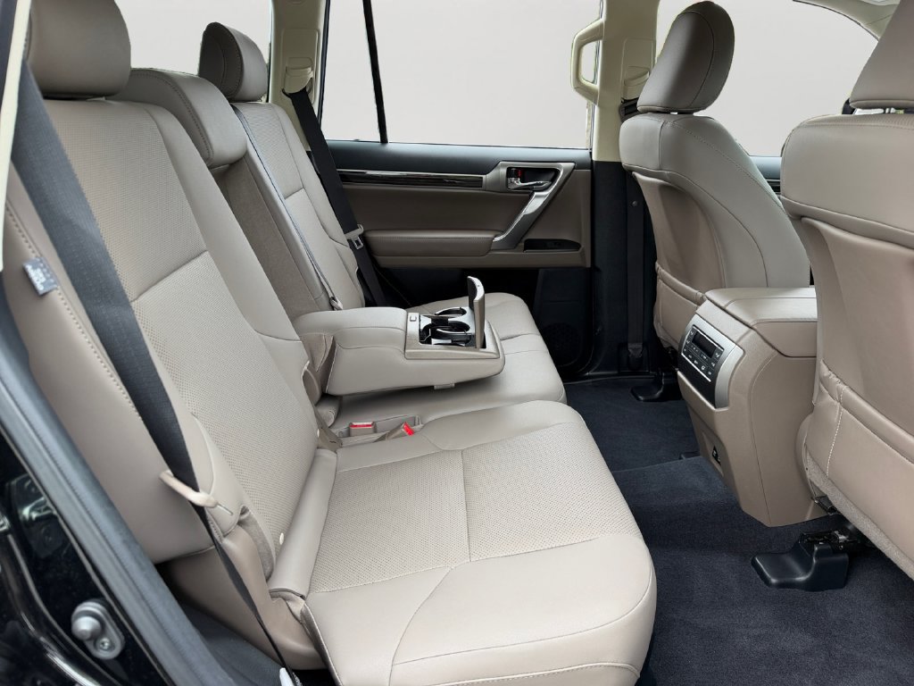 Certified 2023 Lexus GX 460 Premium w/ Premium Package AWD/4WD image 11