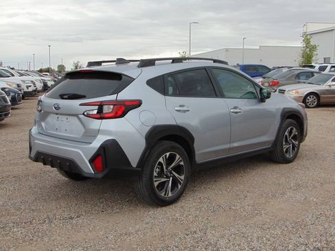 Used 2025 Subaru Crosstrek 2.0i Premium AWD/4WD image 4
