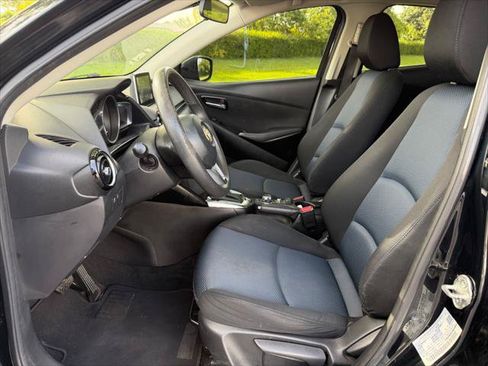 Used 2018 Toyota Yaris iA FWD image 19