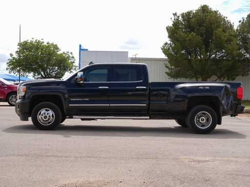 Used 2018 GMC Sierra 3500 Denali w/ Duramax Plus Package AWD/4WD image 6