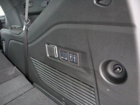 New 2025 GMC Yukon AT4 Ultimate image 11