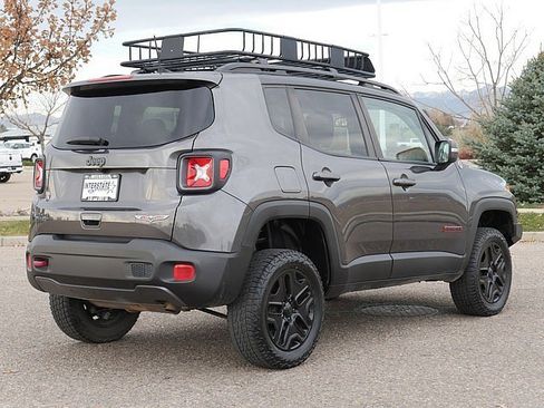 Used 2018 Jeep Renegade Trailhawk w/ Cold Weather Group II image 5