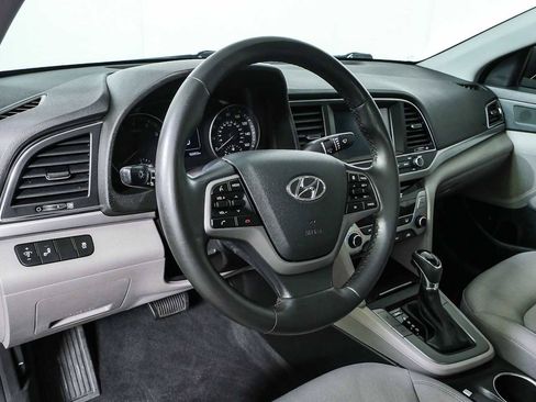 Used 2018 Hyundai Elantra Value Edition w/ Cargo Package FWD image 4