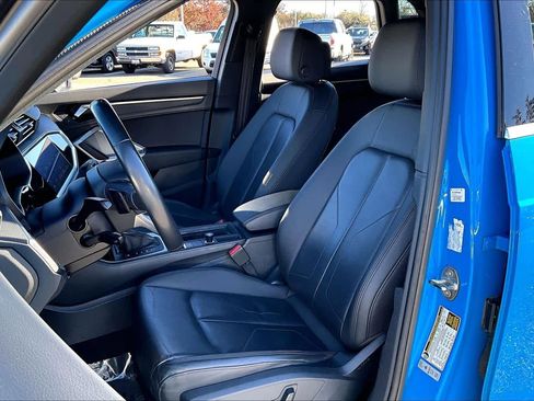 Used 2023 Audi Q3 2.0T Premium w/ Convenience Package image 7