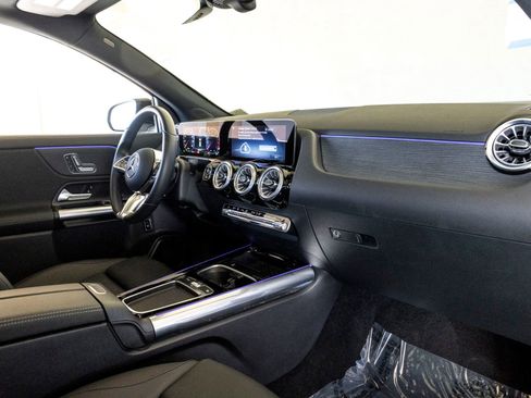 Used 2025 Mercedes-Benz GLA 250 image 30