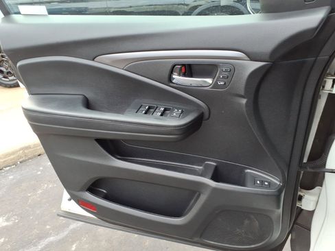 Certified 2022 Honda Pilot Special Edition image 10