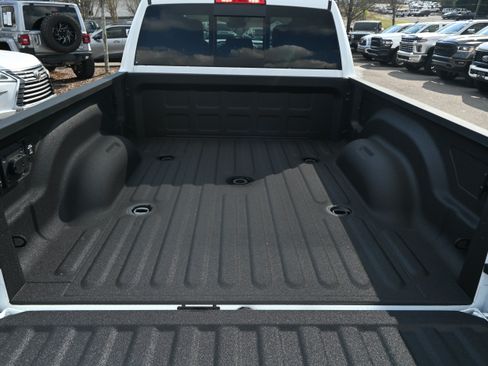 New 2026 RAM 2500 Tradesman AWD/4WD image 33