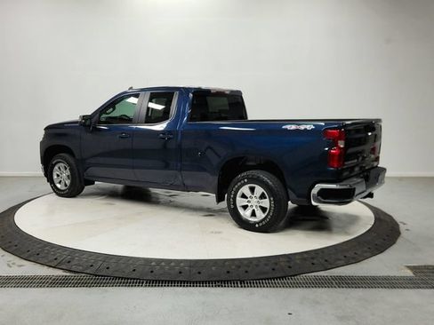 Used 2020 Chevrolet Silverado 1500 LT AWD/4WD image 6