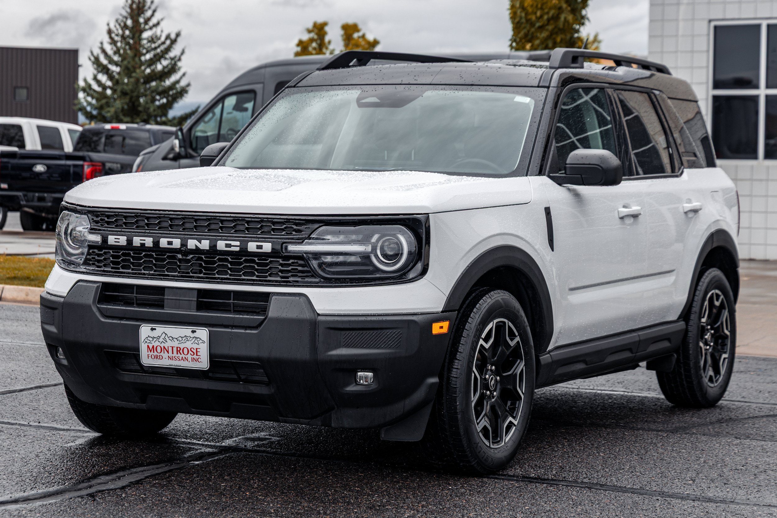 Used 2025 Ford Bronco Sport Outer Banks AWD/4WD image 1