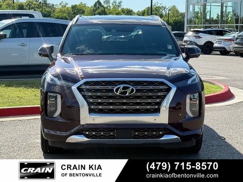 Used 2020 Hyundai Palisade Limited FWD image 2