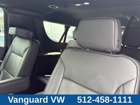 Used 2025 GMC Yukon XL Denali AWD/4WD image 28