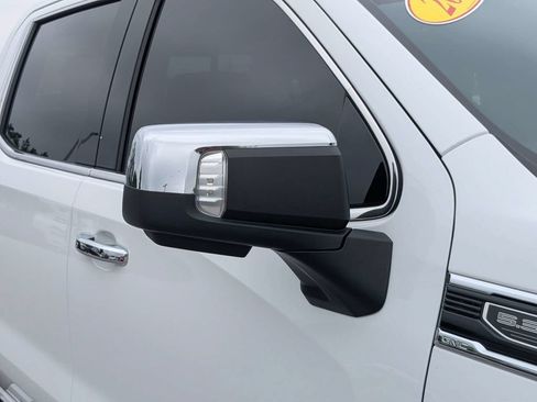 Used 2021 GMC Sierra 1500 SLT w/ SLT Premium Plus Package AWD/4WD image 11