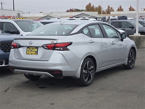New 2025 Nissan Versa SR image 4
