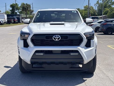 Used 2024 Toyota Tacoma TRD Sport RWD image 8