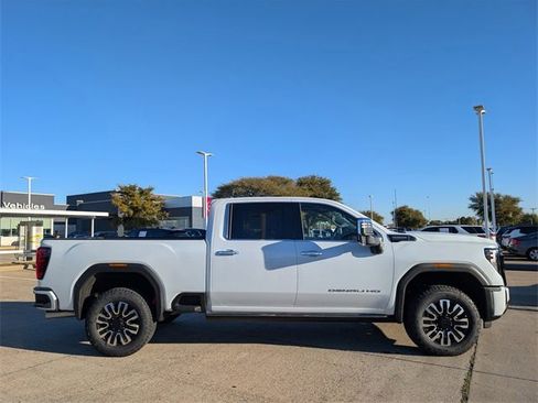 New 2026 GMC Sierra 2500 Denali Ultimate image 3