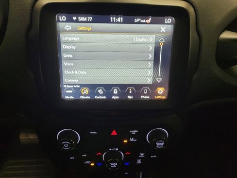 Used 2022 Jeep Renegade Trailhawk w/ Trailer Tow Group image 25