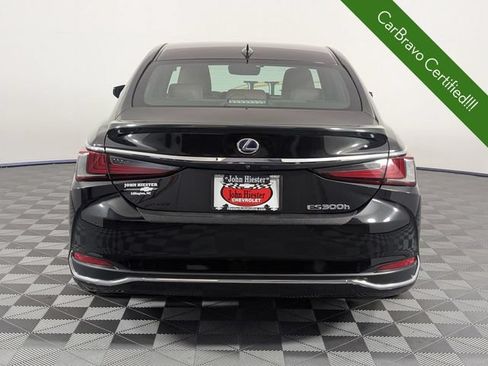 Used 2022 Lexus ES 300h Ultra Luxury w/ Protection Package (P3) FWD image 6