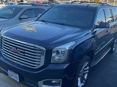 Used 2017 GMC Yukon XL SLT w/ Premium Edition