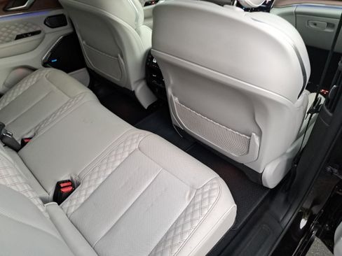 Used 2022 Jeep Grand Cherokee Summit AWD/4WD image 11
