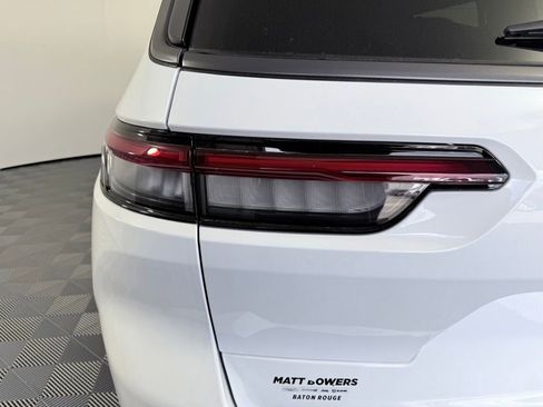 New 2026 Jeep Grand Cherokee L 2WD image 20