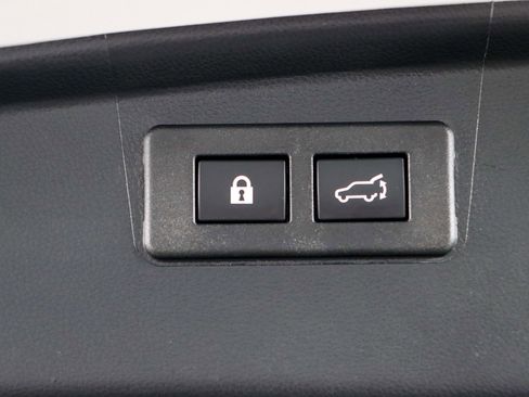 Used 2023 Subaru Outback Limited AWD/4WD image 30