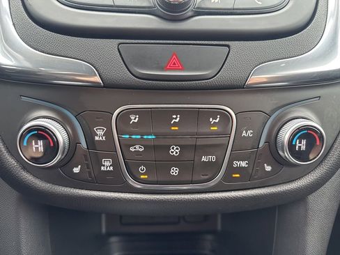 Used 2019 Chevrolet Equinox LT image 31