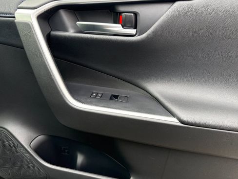 Used 2020 Toyota RAV4 XSE image 19