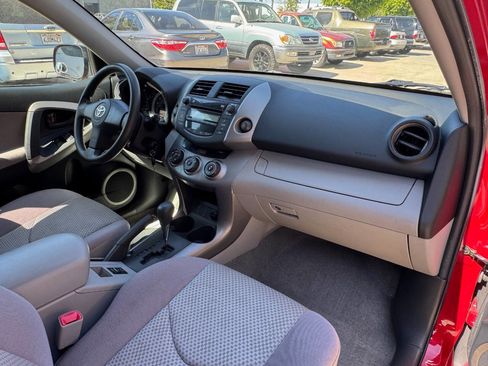 Used 2006 Toyota RAV4 2WD image 19