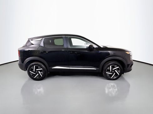 Used 2026 Nissan Kicks SV FWD image 11