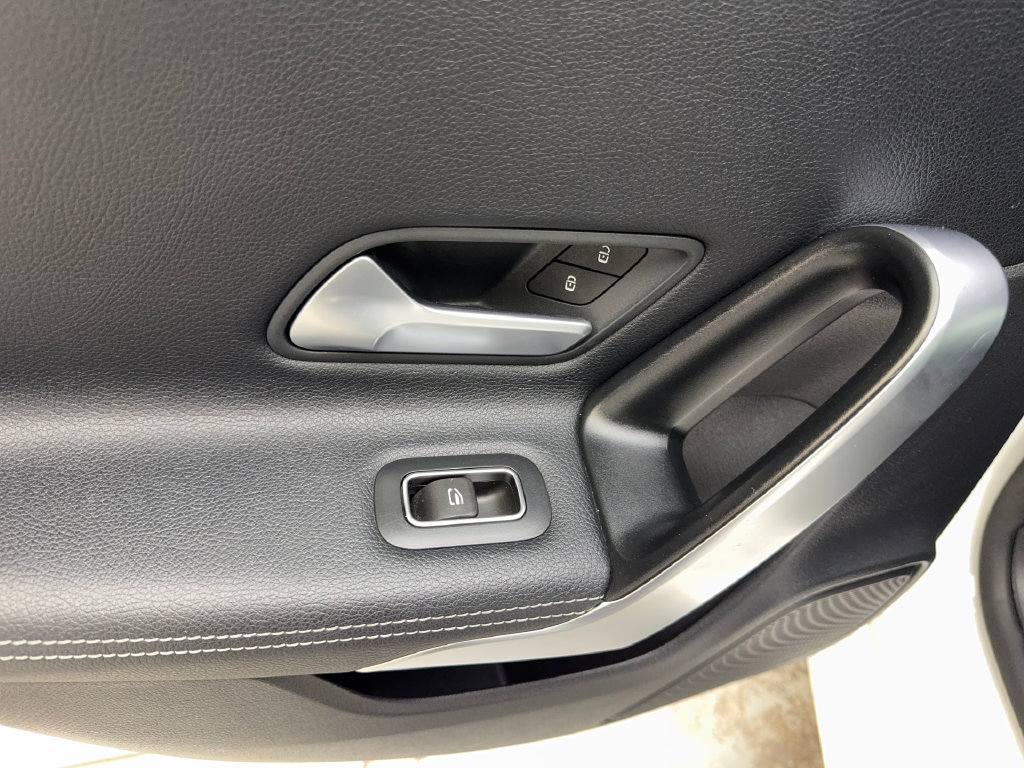 Used 2023 Mercedes-Benz CLA 250 image 36