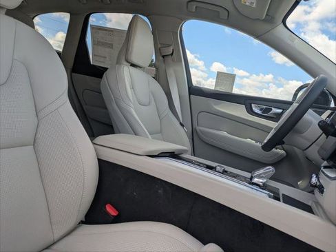 New 2026 Volvo XC60 B5 Ultra w/ Protection Package Premier AWD/4WD image 14