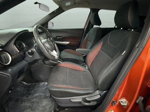 Used 2019 Nissan Kicks SR w/ Exterior Package FWD image 19