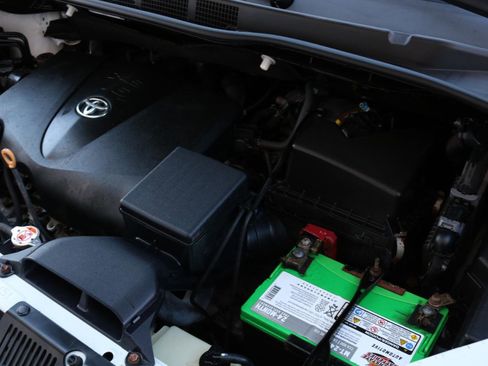 Used 2017 Toyota Sienna XLE w/ XLE Navigation Package image 54