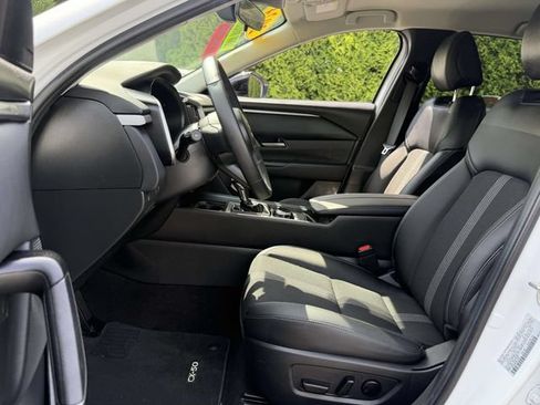 Used 2024 MAZDA CX-50 AWD 2.5 S w/ Cargo Package image 9