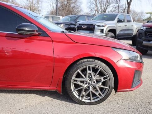 Used 2023 Nissan Altima 2.0 SR image 14