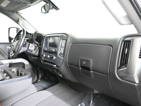 Used 2019 Chevrolet Silverado 2500 LT w/ LT Convenience Package AWD/4WD image 15
