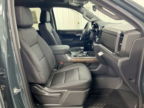 New 2026 Chevrolet Silverado 1500 LT Trail Boss w/ LT Trail Boss Premium Package AWD/4WD image 17