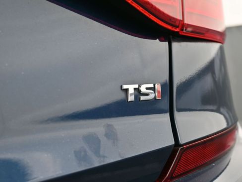 Used 2019 Volkswagen Passat 2.0T Wolfsburg image 37