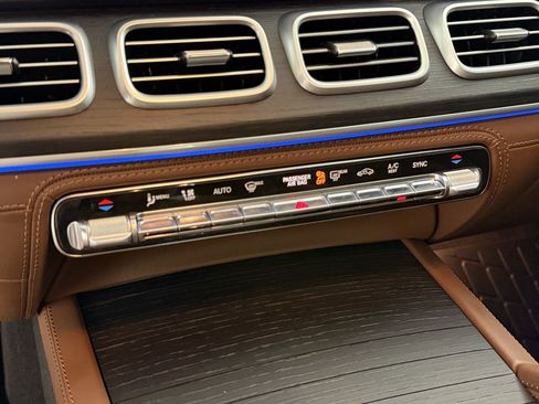 Certified 2024 Mercedes-Benz GLE 63 AMG S image 28