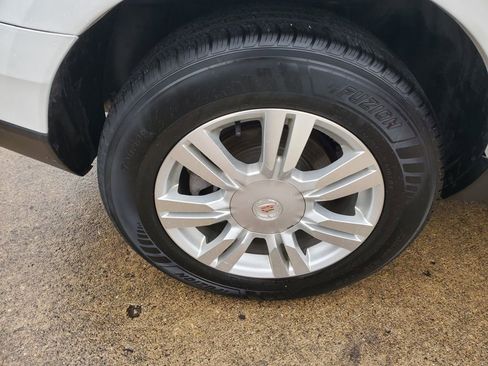 Used 2015 Cadillac SRX Luxury w/ Driver Awareness Package image 5