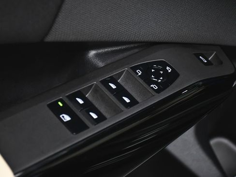 Used 2025 BMW X3 M50 image 11