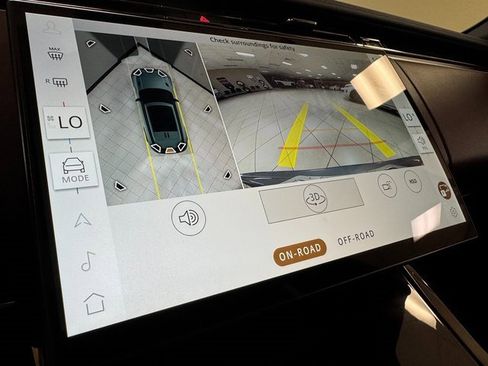 Used 2024 Land Rover Range Rover Sport Dynamic SE image 17