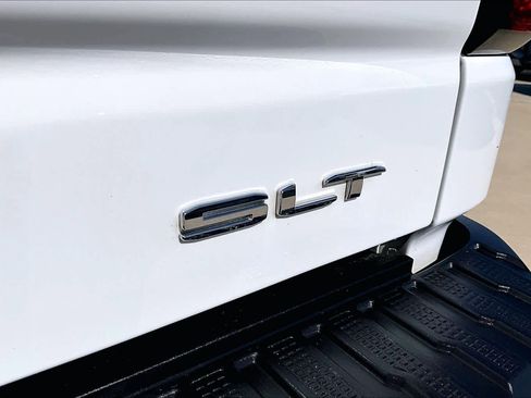 Used 2025 GMC Sierra 1500 SLT image 10