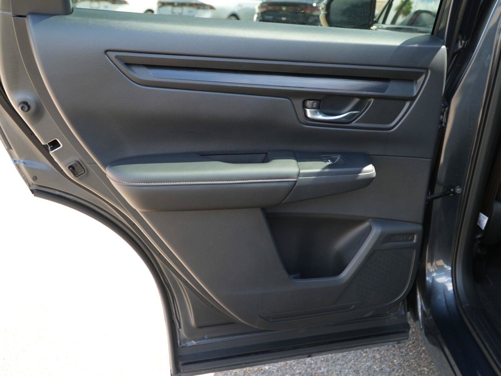 Used 2026 Honda CR-V Sport image 19