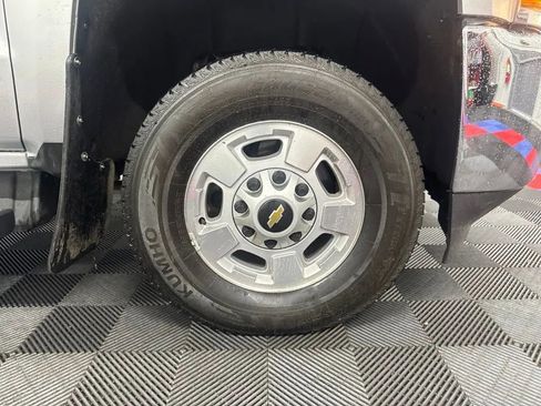 Used 2019 Chevrolet Silverado 2500 LT w/ LT Convenience Package AWD/4WD image 22